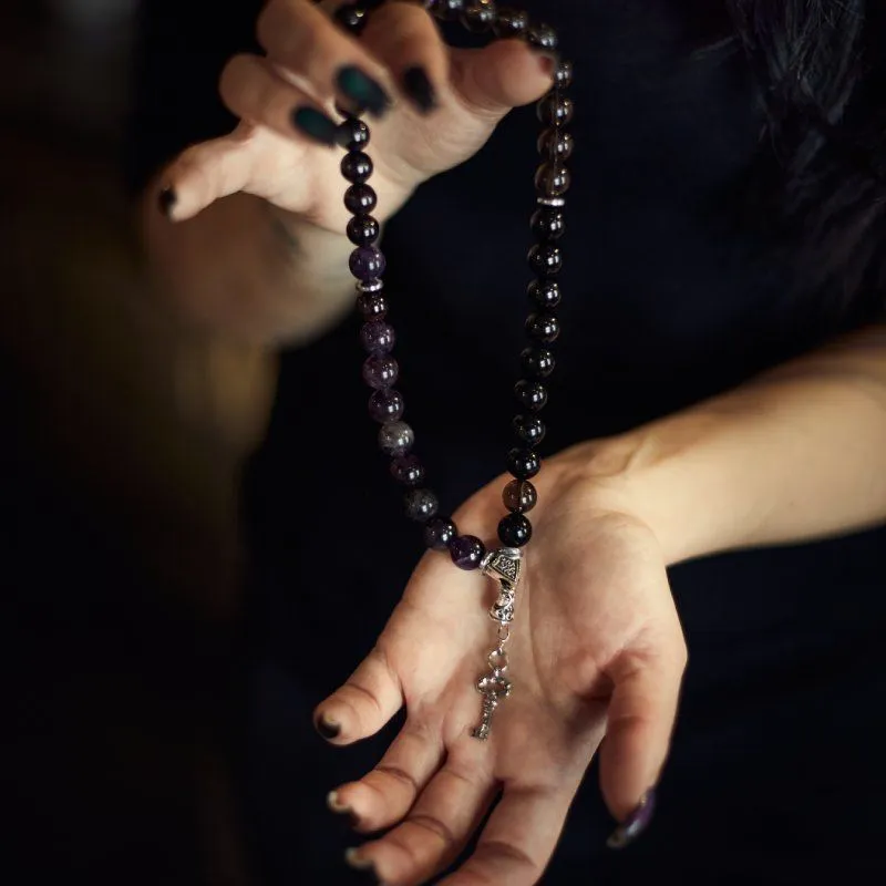 Четки "Геката" из обсидиана, раух топаза, аметиста и граната