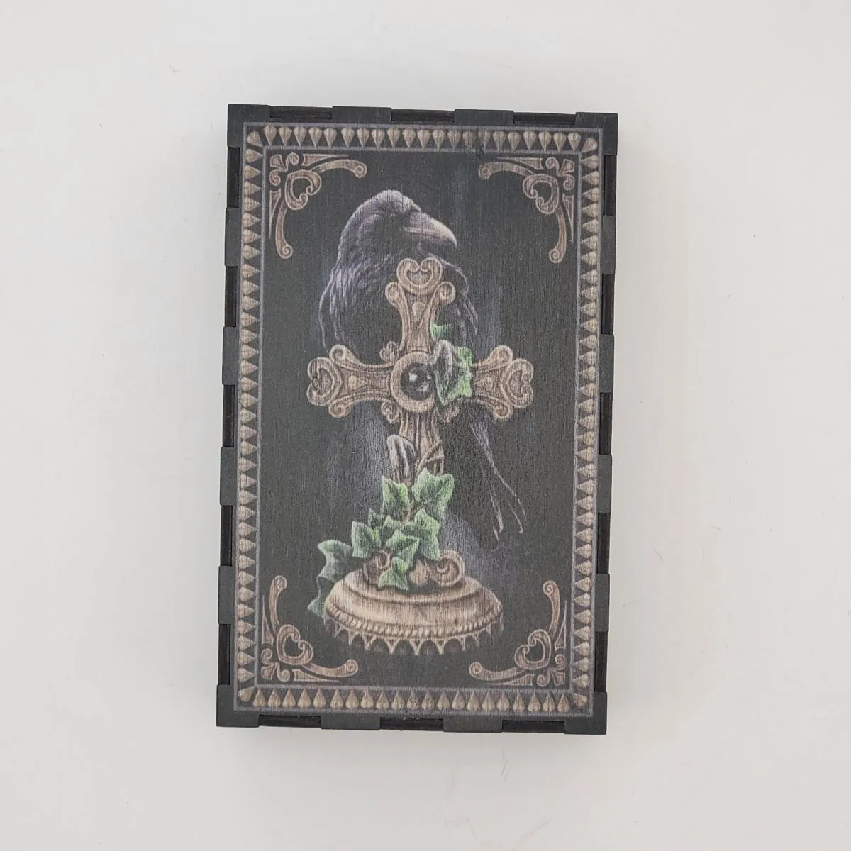 Шкатулка для Таро "Ворон и крест"