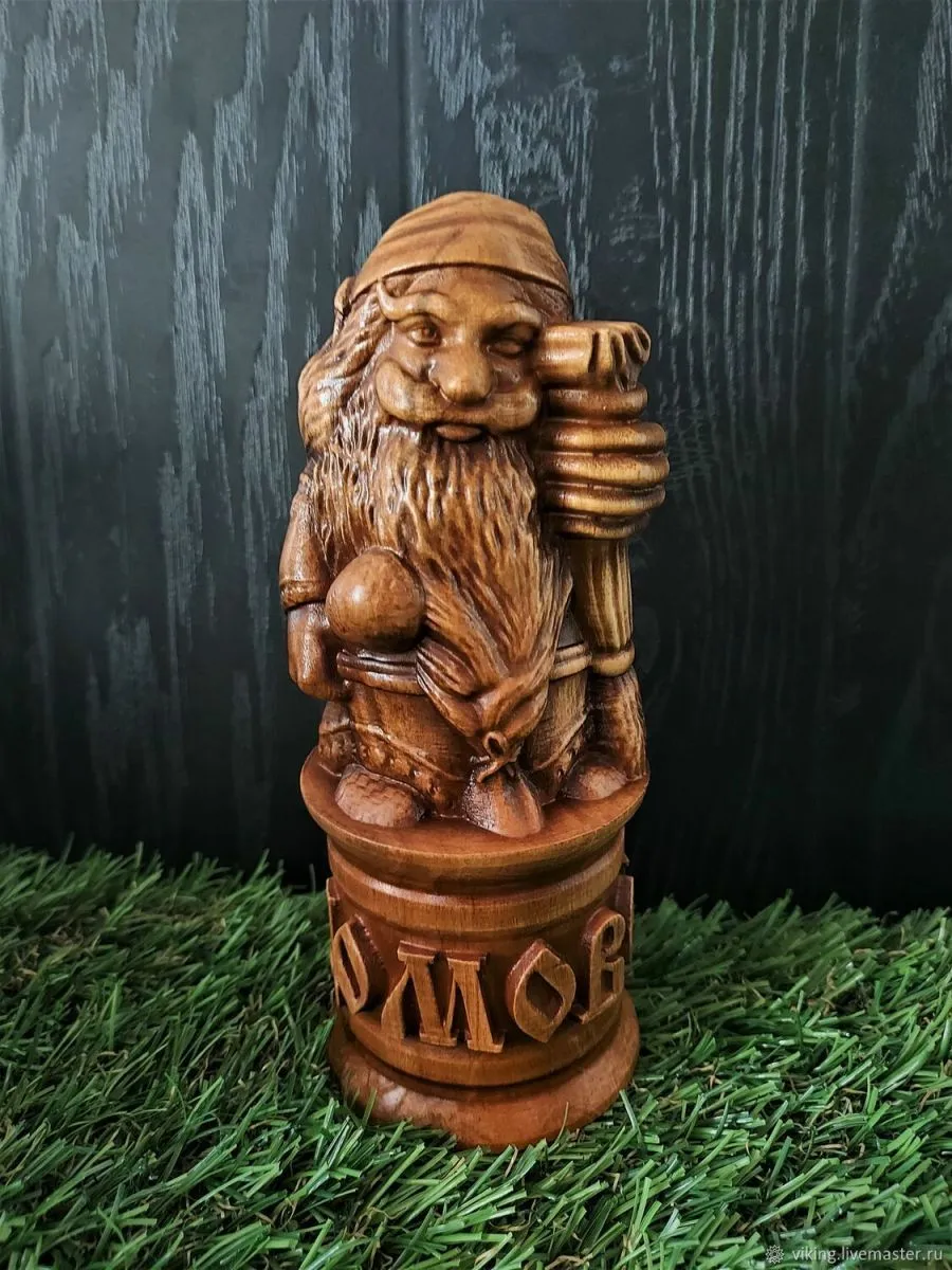 Алтарная статуэтка "Домовой" из дерева