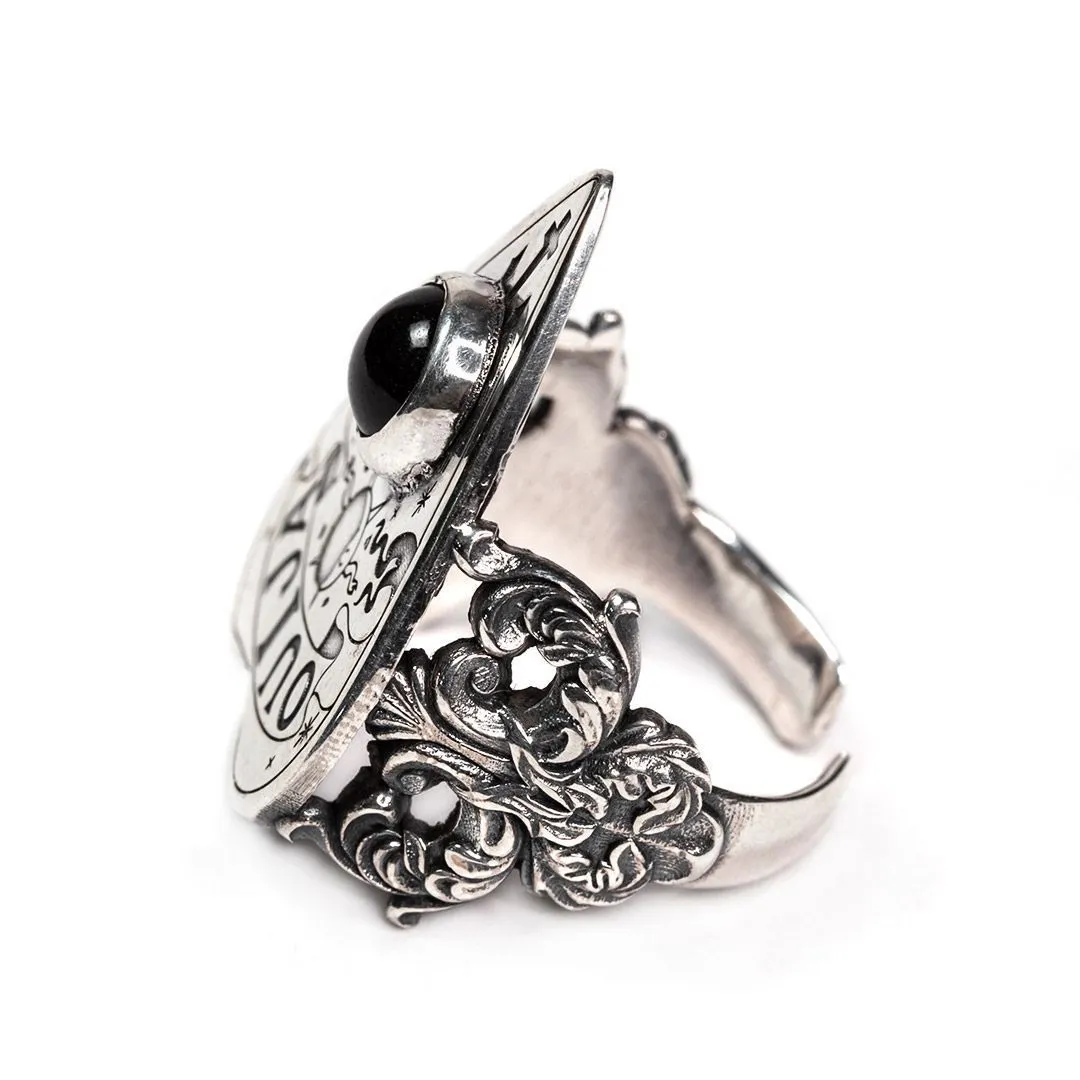 Посеребренное кольцо "Уиджа" с черным агатом