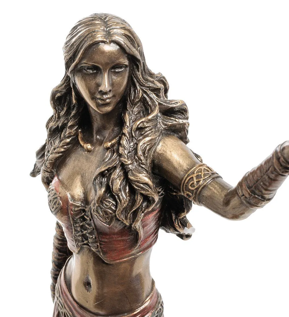 Алтарная статуэтка "Морриган, Госпожа Ворон"