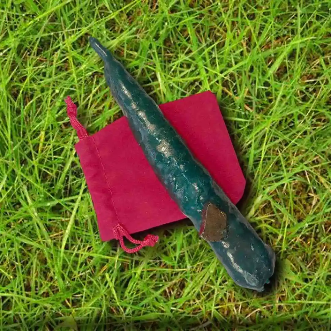 Катаная свеча “Связь с родом” с пиритом