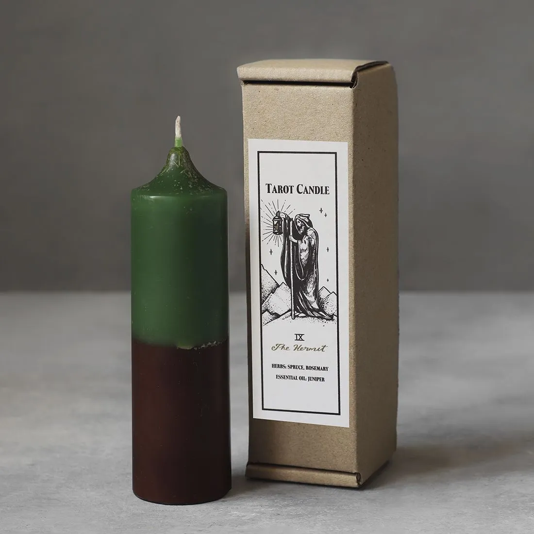Свеча Таро "Отшельник"