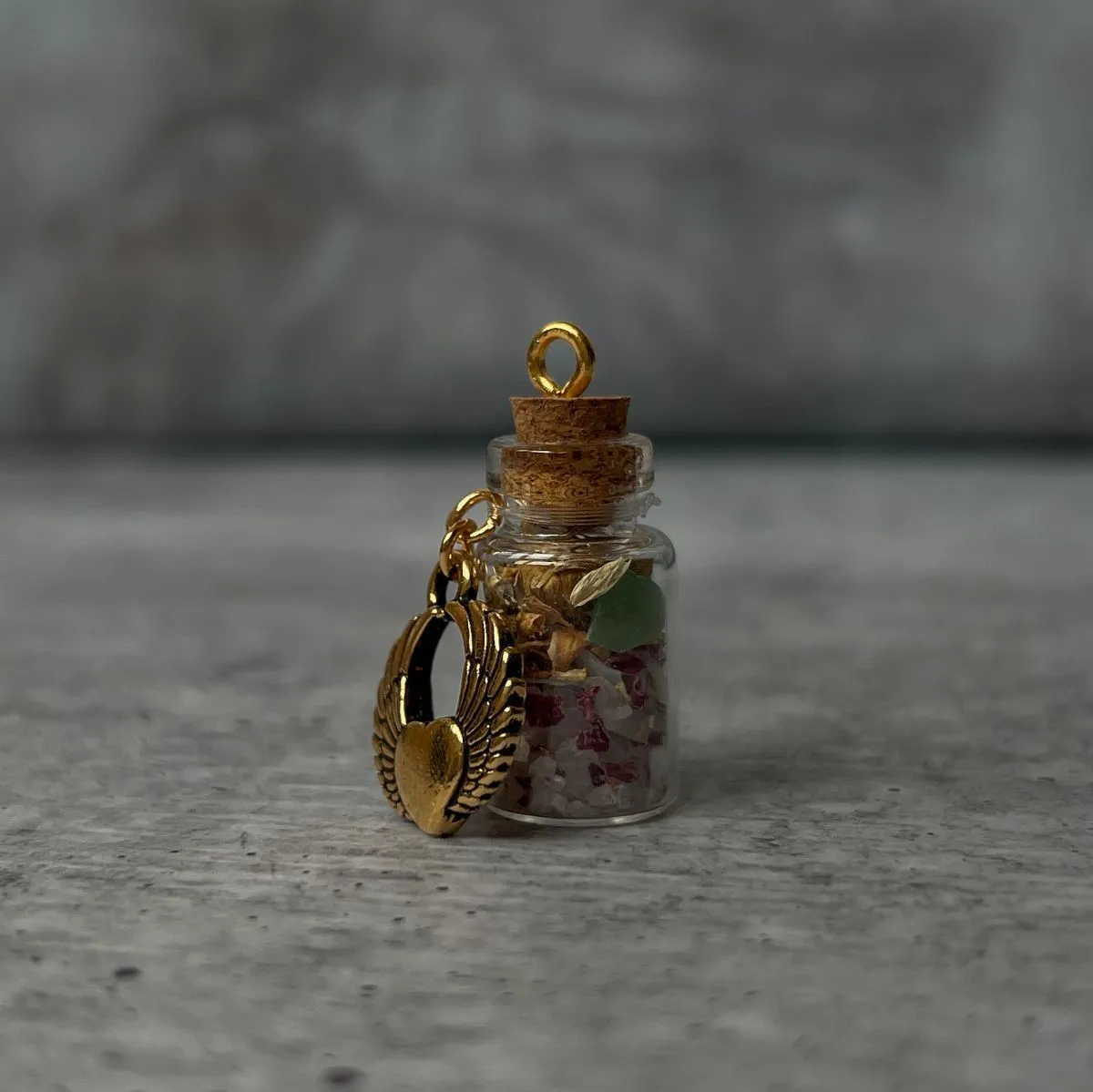 Магическая бутылочка "Привлечение любви"