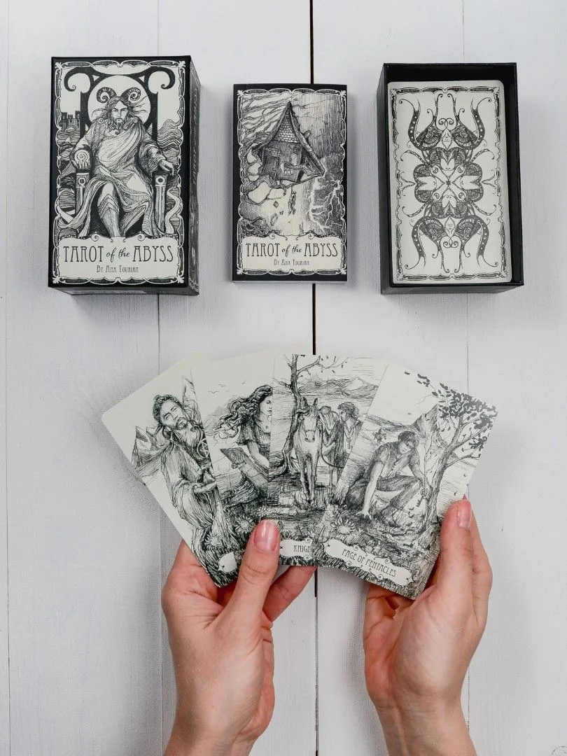 Tarot of the Abyss (Таро Бездны)