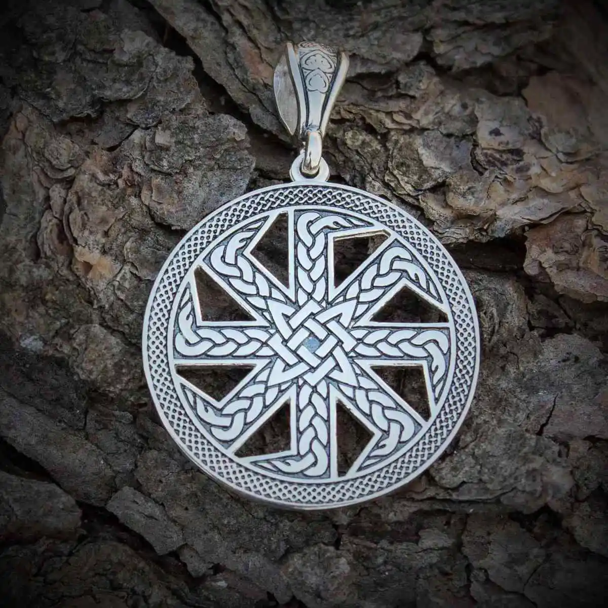 Серебряная подвеска "Узорный Коловрат"