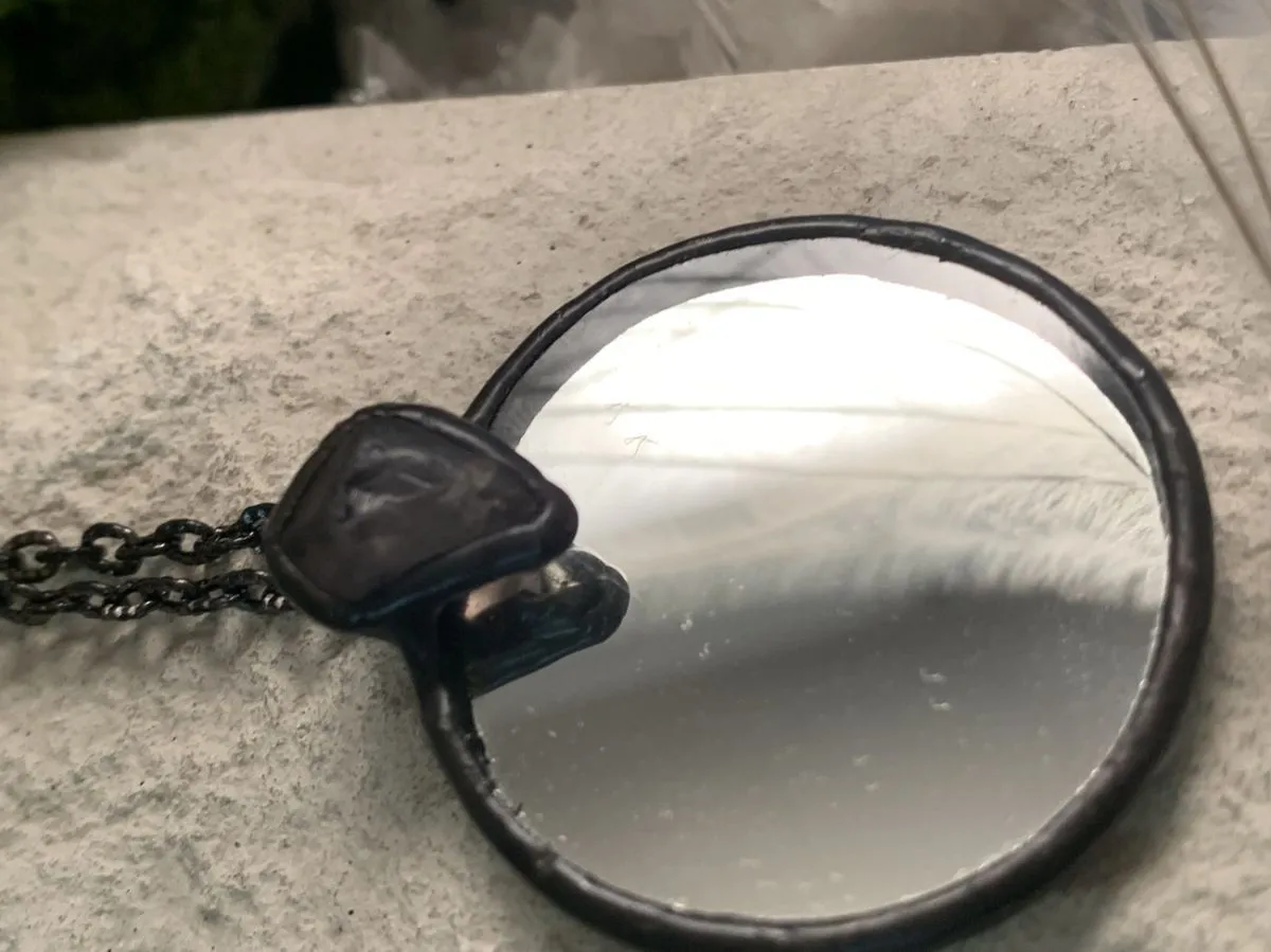 Кулон "Окно в Иное" с аметистом