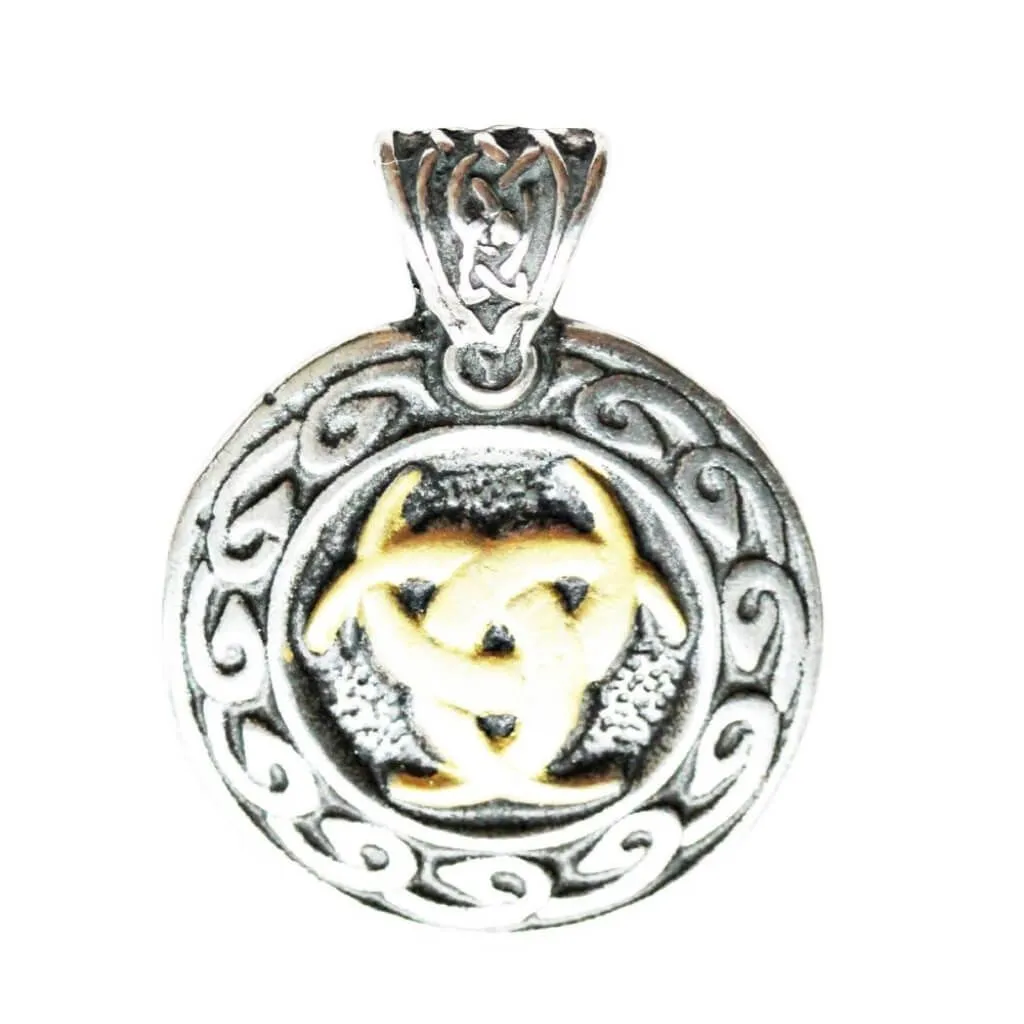 Подвеска "Лунный Валькнут" 