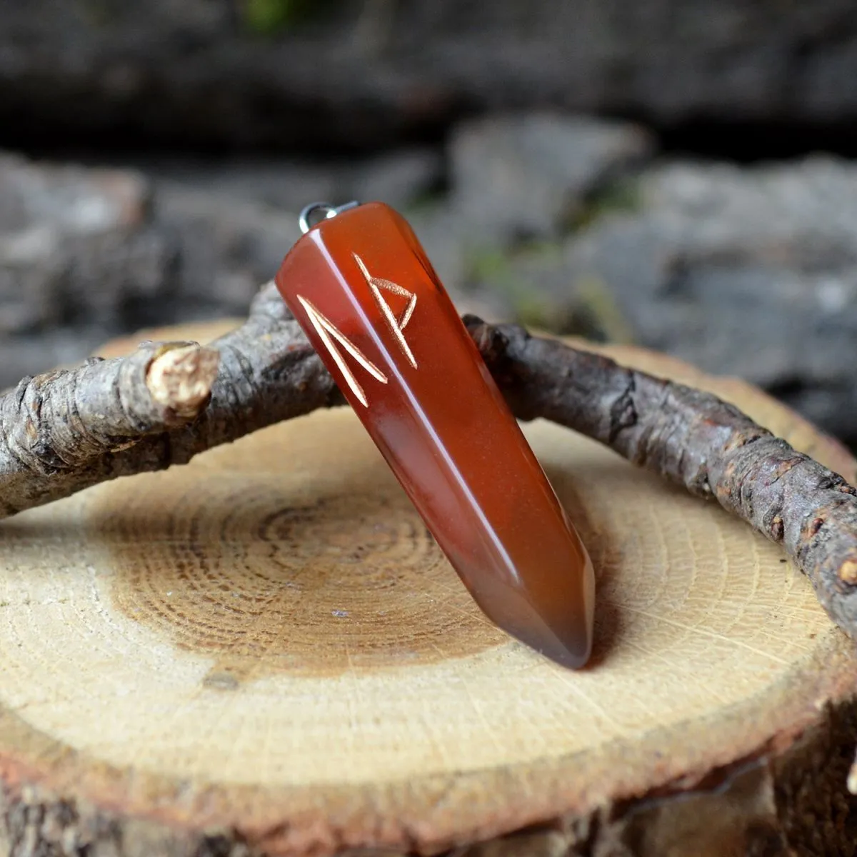 Подвеска "Призыв высших сил на защиту"