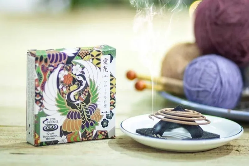 Японские спиральные благовония Aika "Floral Sandalwood" ("Сандаловое дерево и цветы")