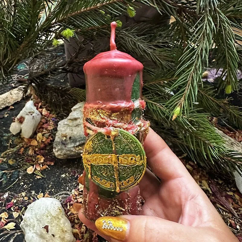 Свеча "На Миллион" с базиликом, розмарином, пачули