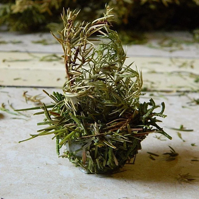 Свеча-полянка "Можжевельник"