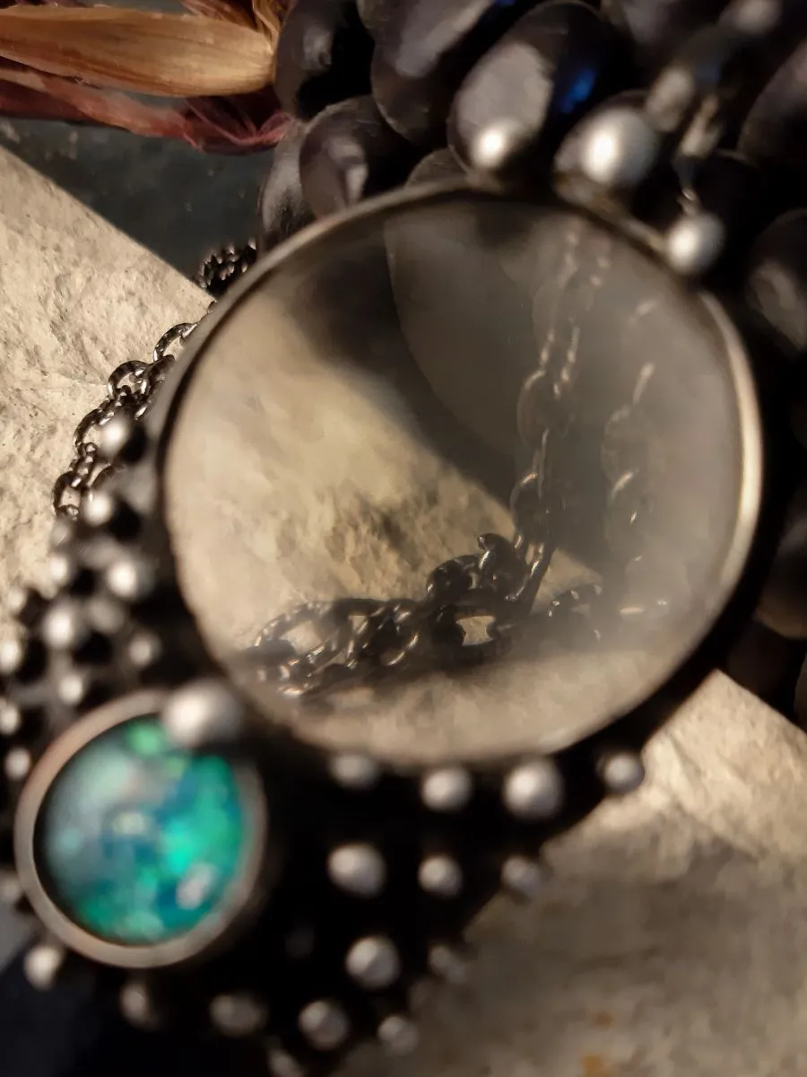 Подвеска "Космо-клык" с тонированным агатом