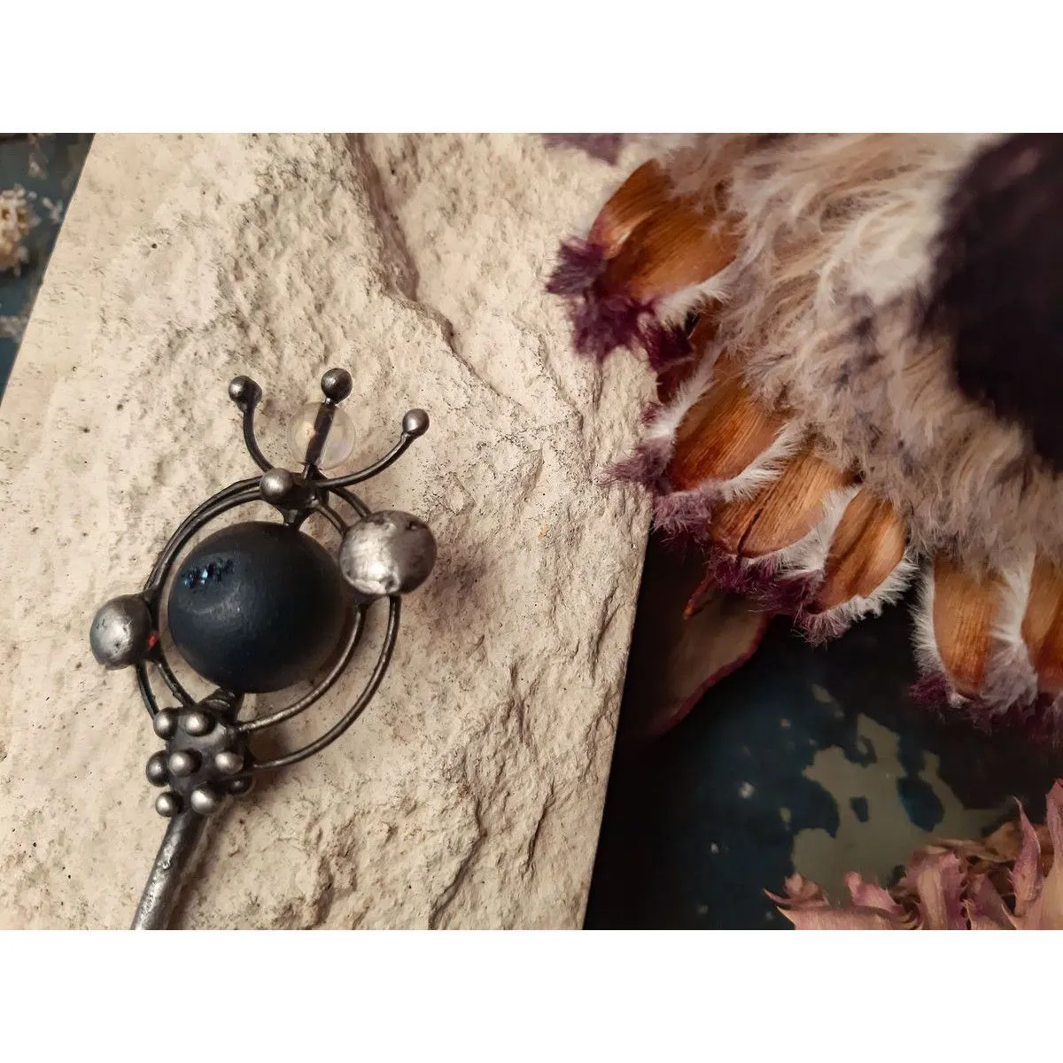 Палочка для волос "Черная дыра"