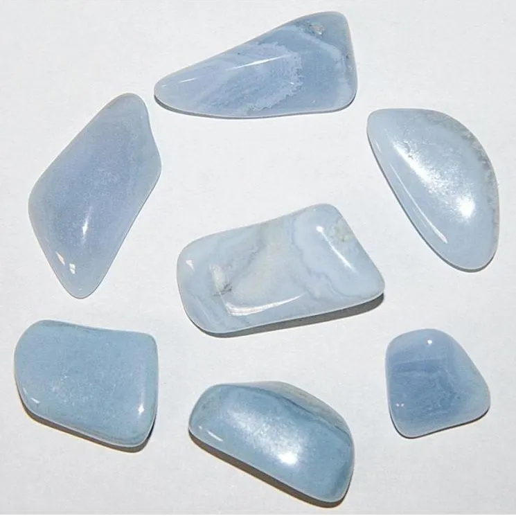 Агат голубой, галтовка 0,5-1,5 см (ок. 20 г), 1 шт.