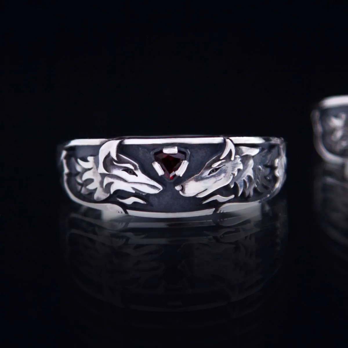Серебряное кольцо "Волк и лиса"
