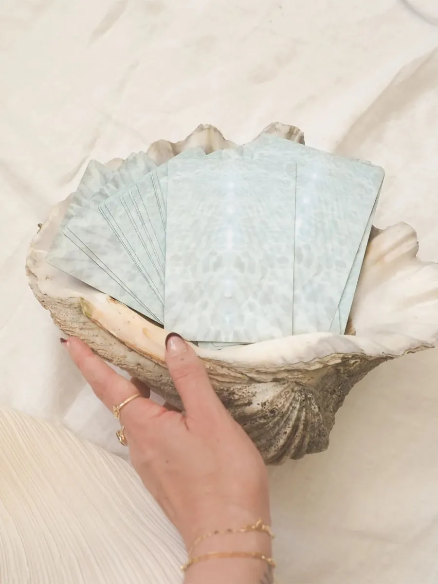 Ocean Dreams Oracle (Оракул Снов Океана)