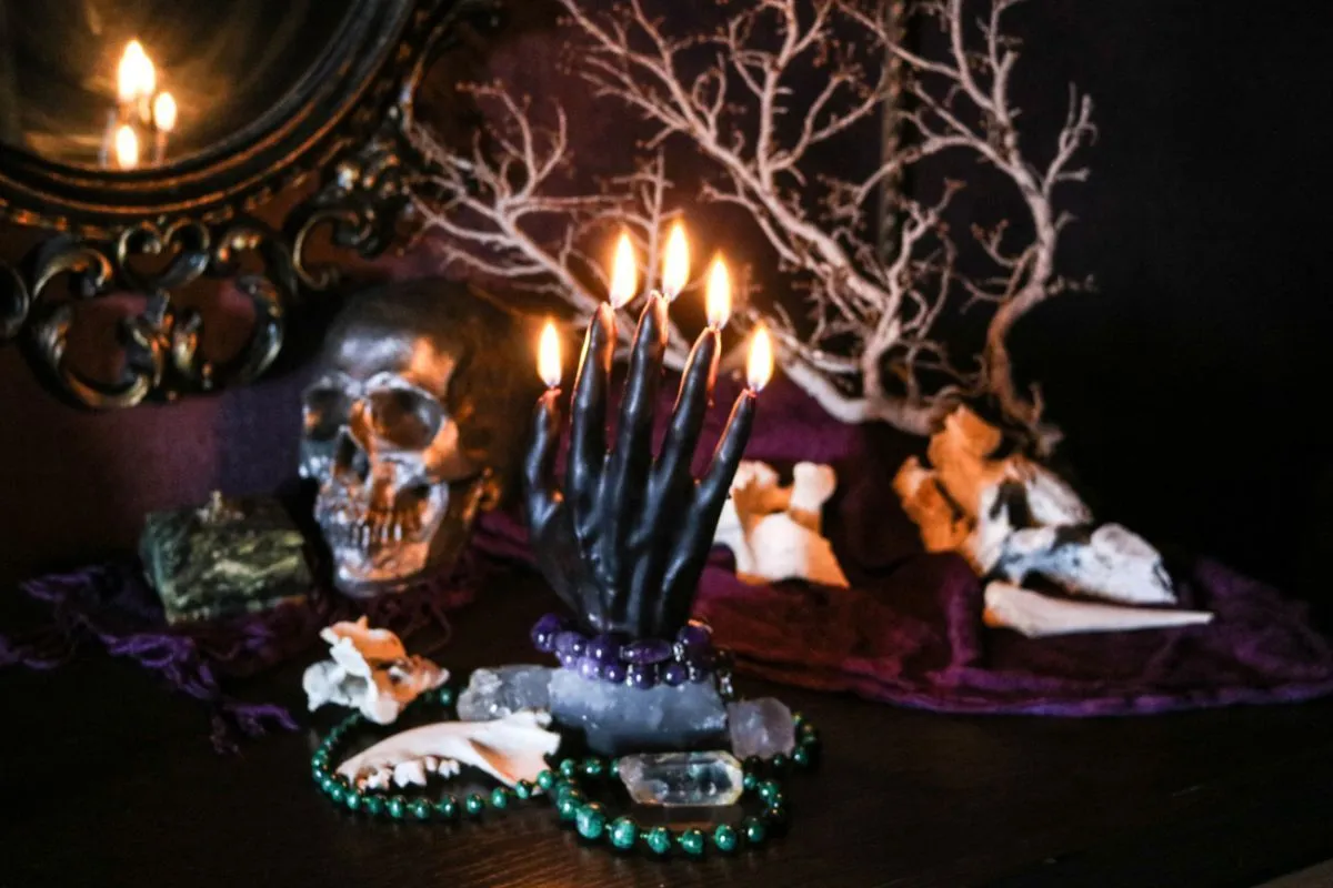 Cвеча "Ладонь чародейки"