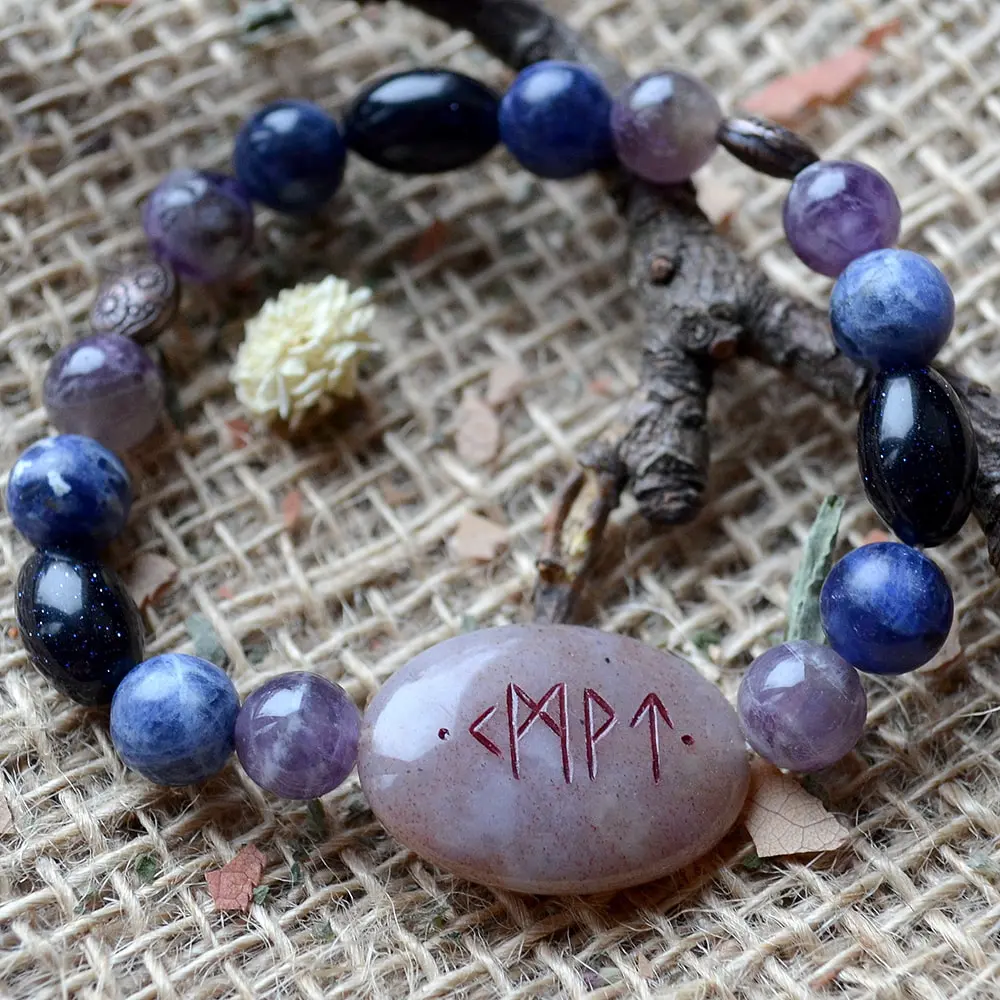 Рунический браслет "Исполнение желаний"