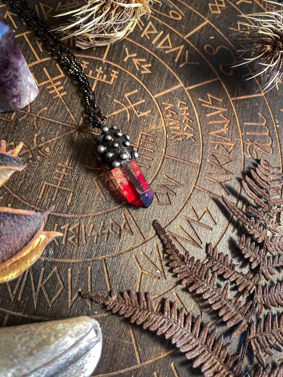 Кулон-кристалл "Пламенная аура"