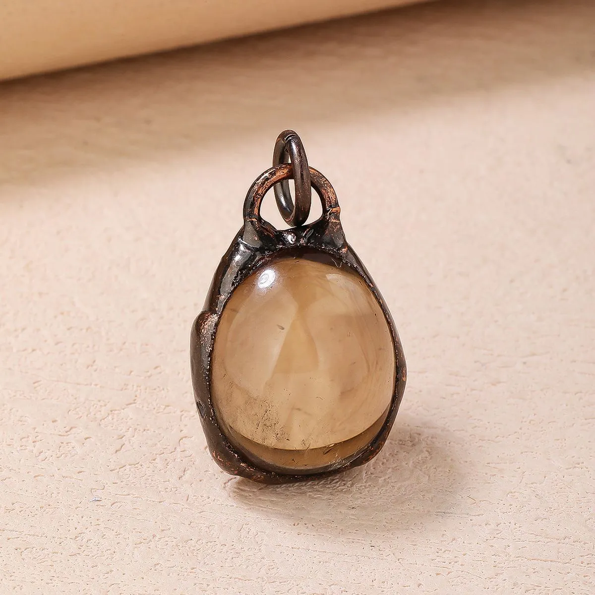 Кулон "Сумрачный щит" с дымчатым хрусталём