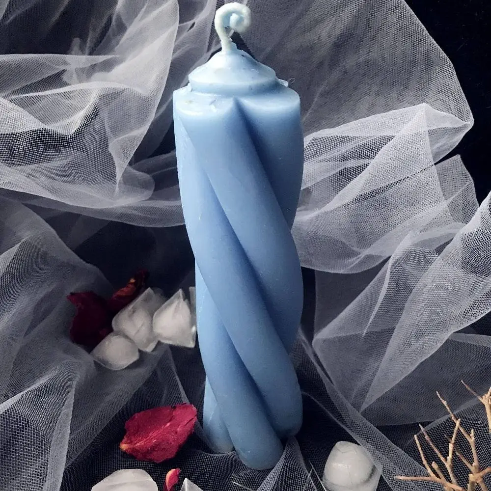 Свеча "Ледяное сердце"