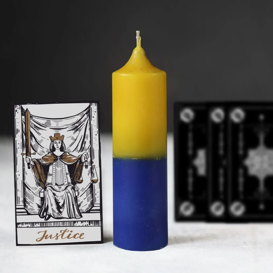 Свеча Таро "Правосудие"