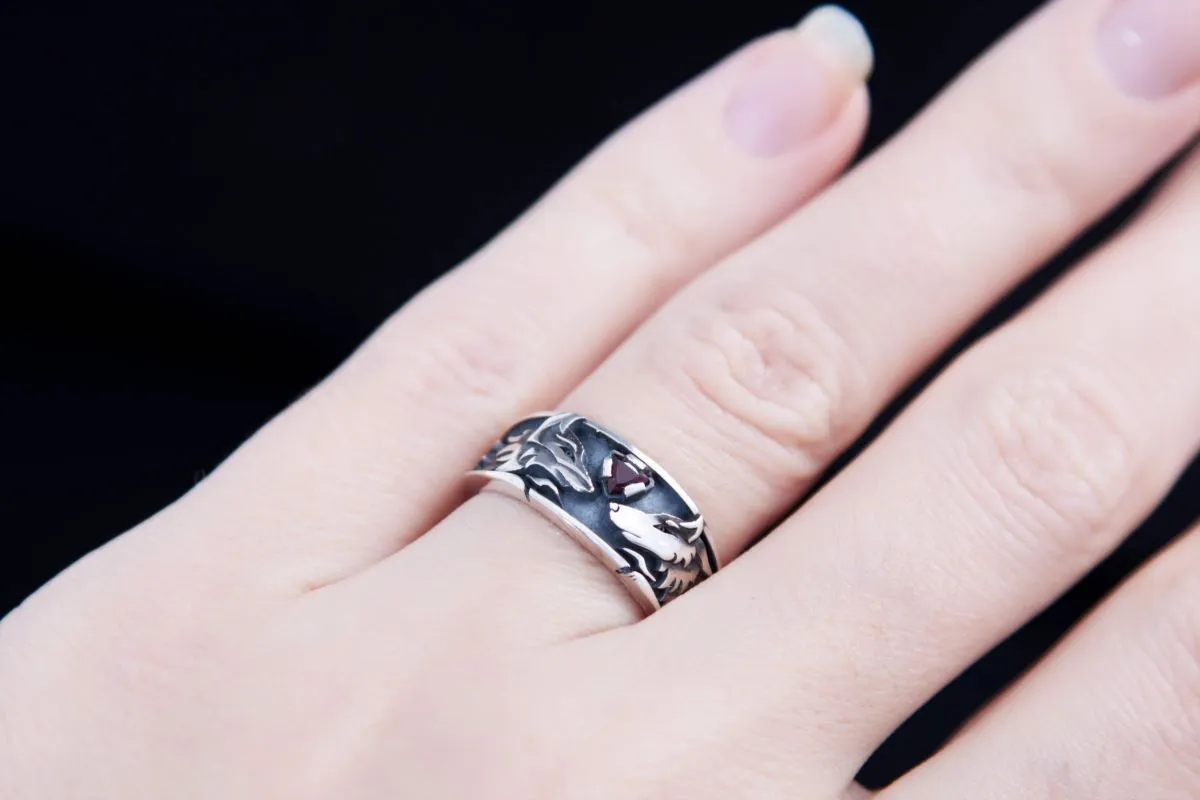 Серебряное кольцо "Волк и лиса"