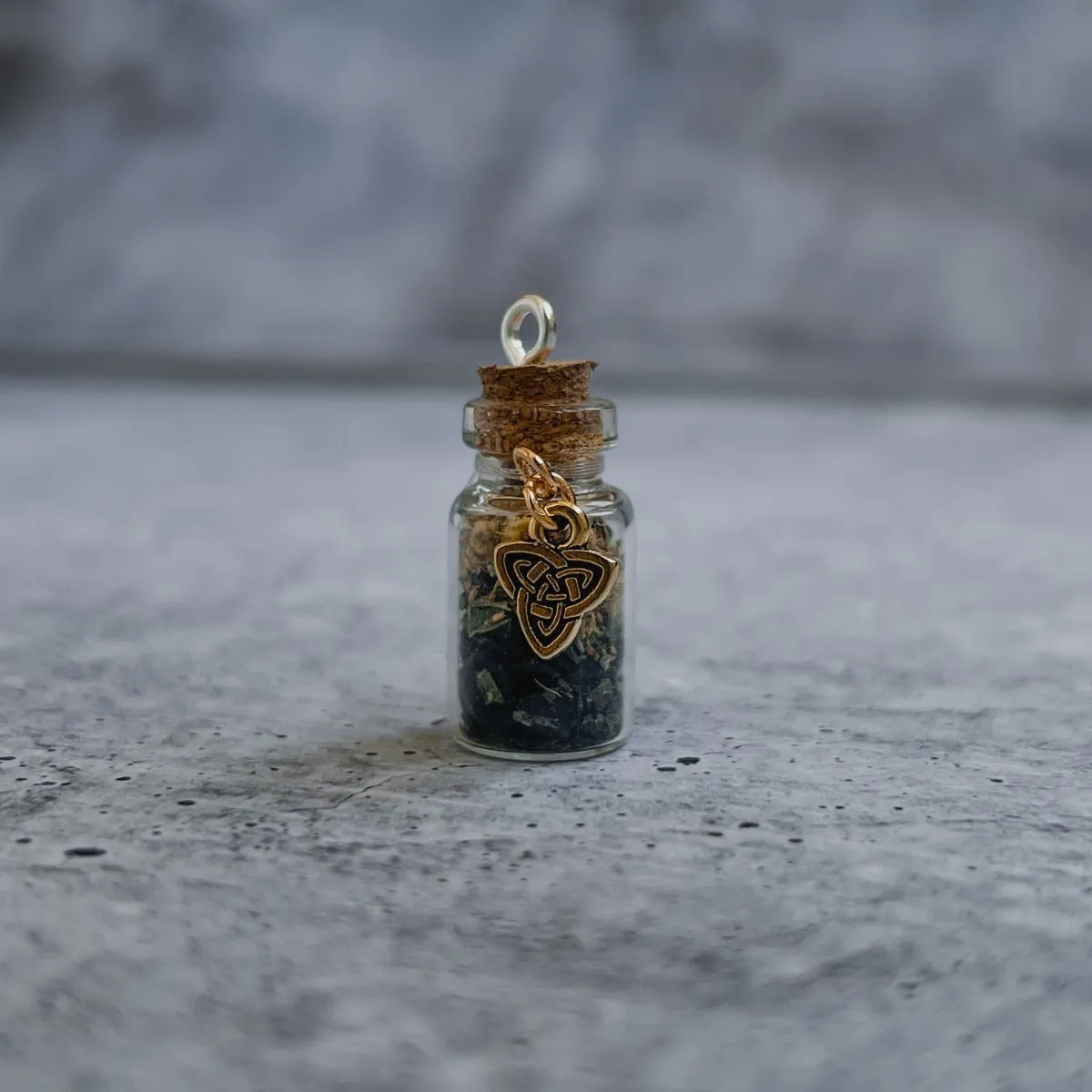 Магическая бутылочка "Защита"