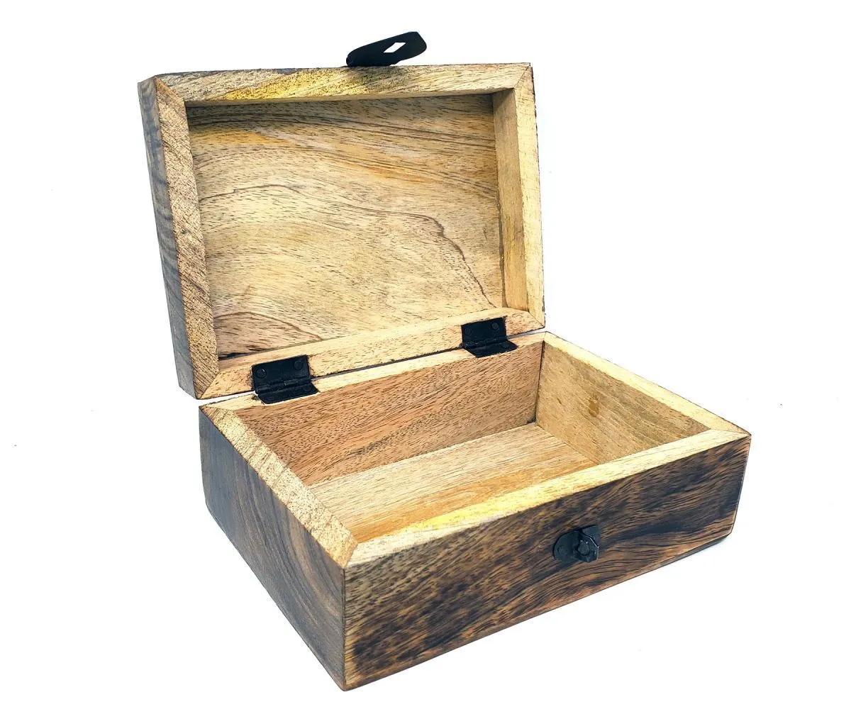 Деревянная шкатулка "Лунные фазы"