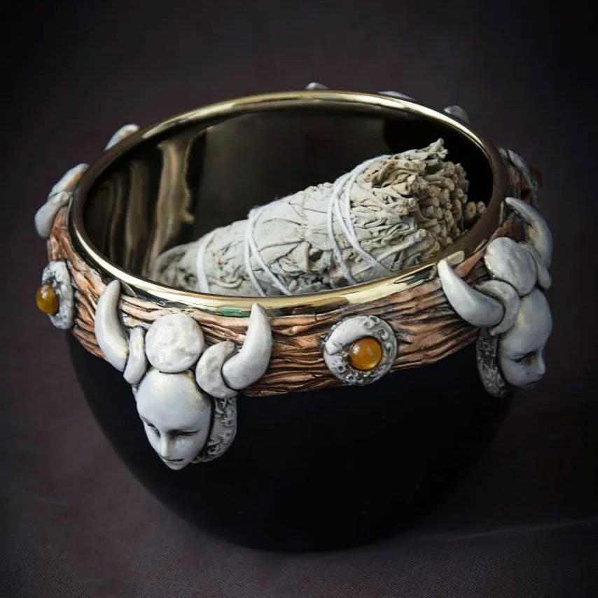 Алтарная чаша "Геката"