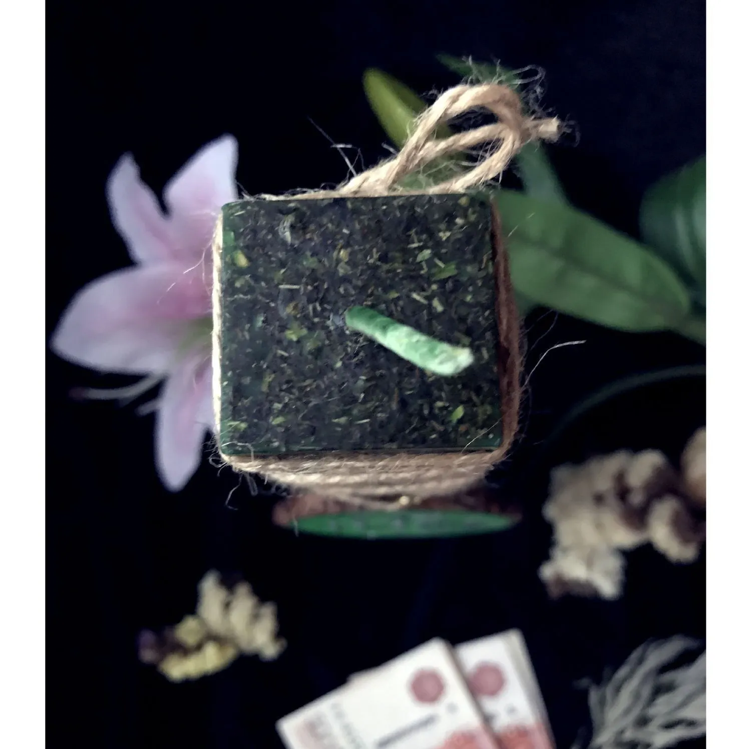 Свеча "Маяк" для поиска новой работы