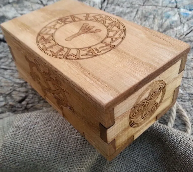 Набор рун "Зубы дракона"