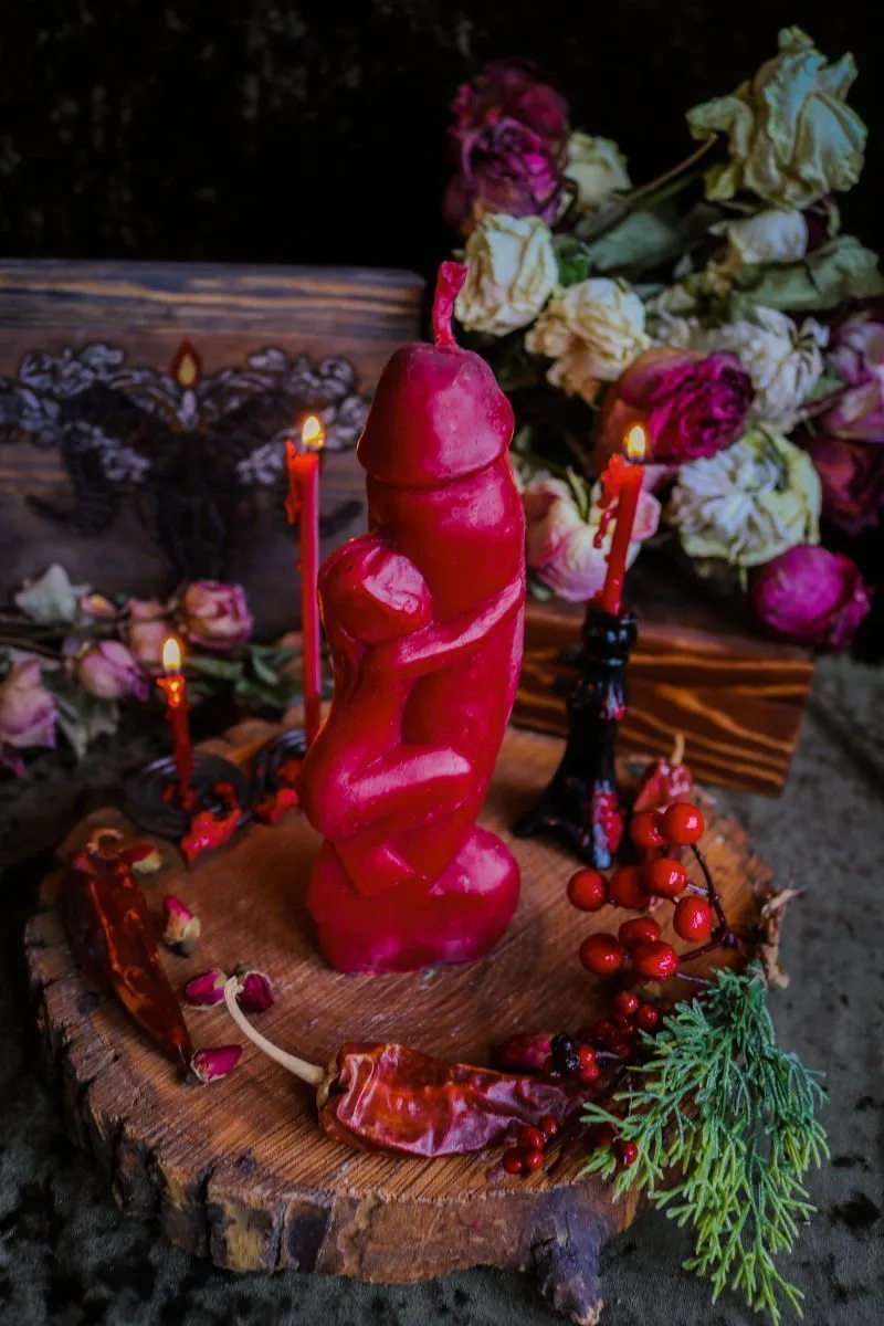 Свеча восковая "Сексуальная энергия" (бордовый)