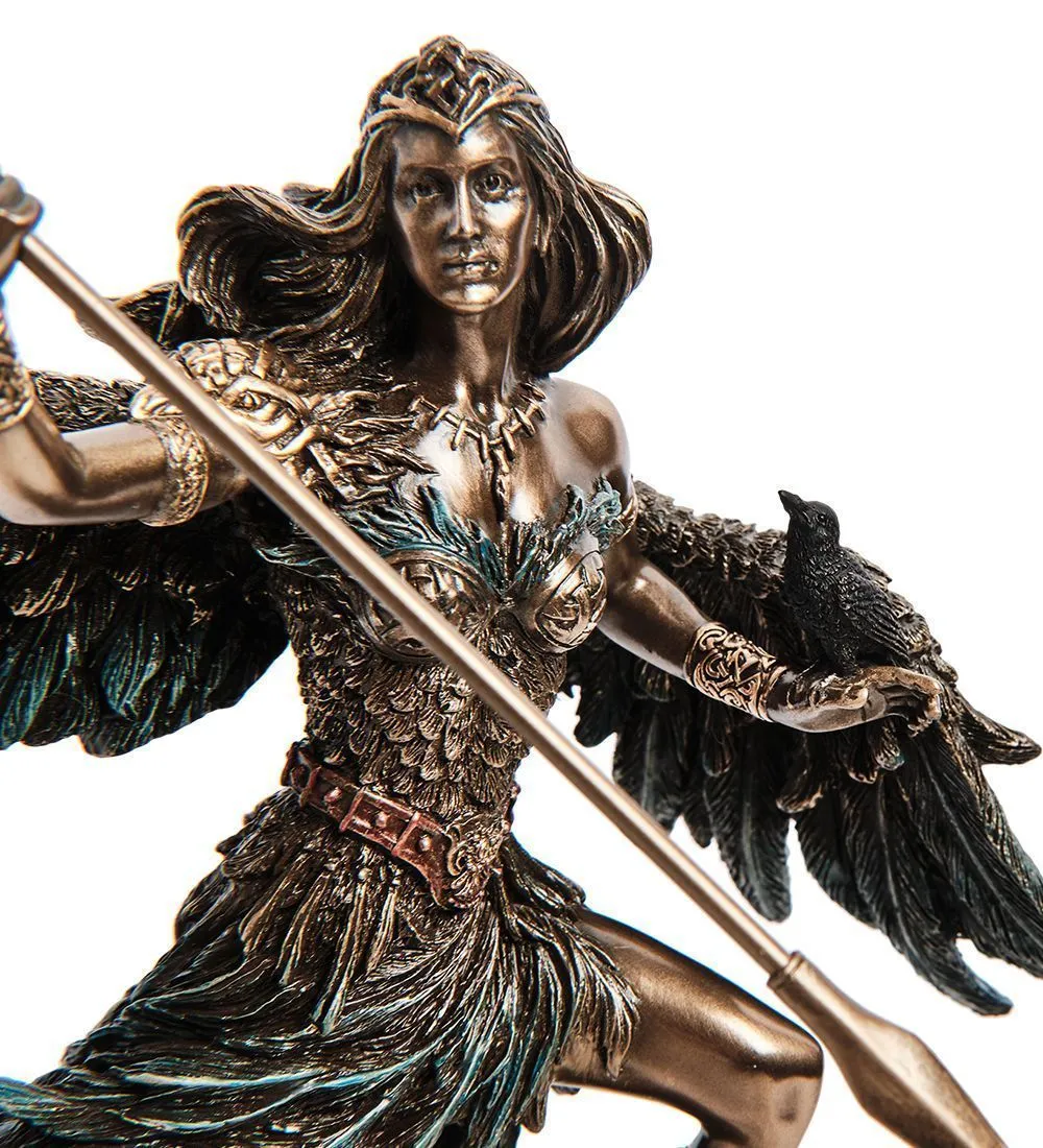 Алтарная статуэтка "Морриган, ирландская богиня-воительница"