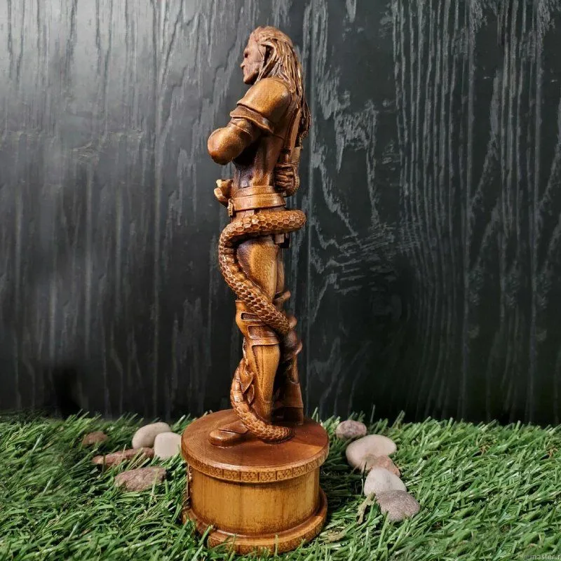 Алтарная статуэтка  "Локи"