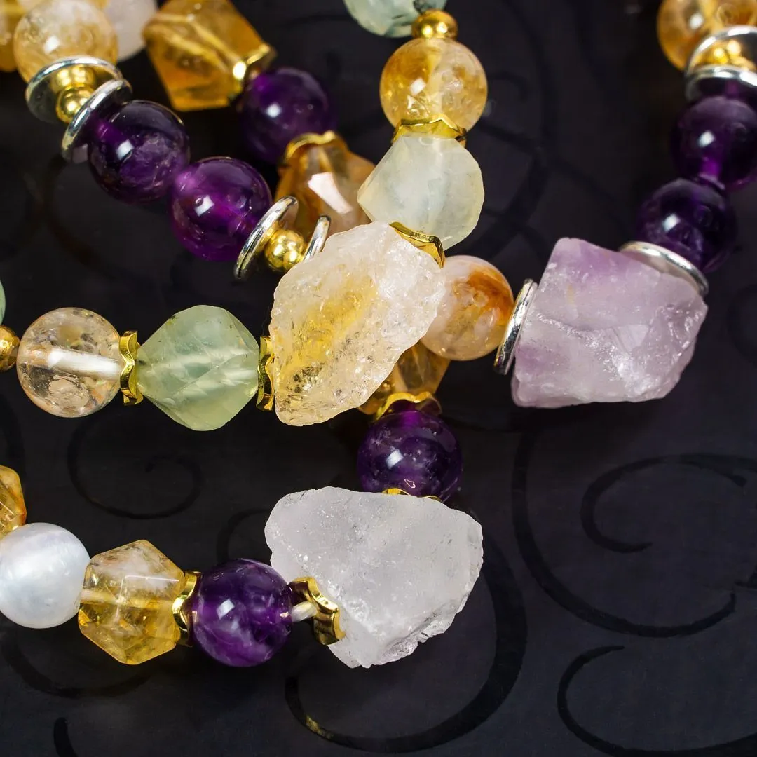 Браслет "Спутник души" из цитрина, аметиста и селенита с кристаллом горного хрусталя