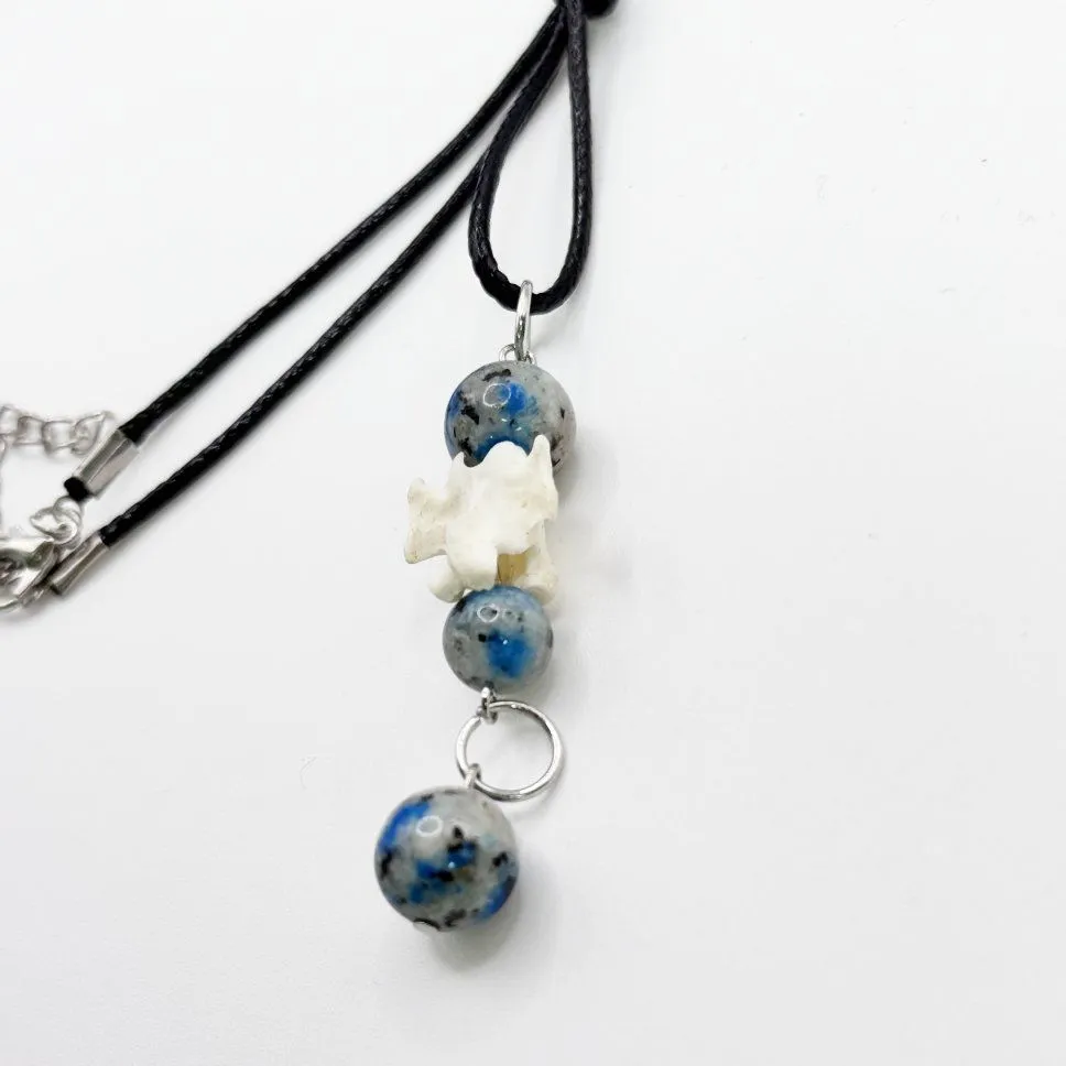 Подвеска "Кристальные сферы" с позвонком куницы и ирнимитом