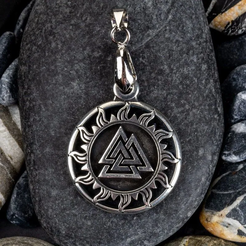 Оберег "Валькнут" с синей эмалью, малый