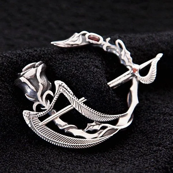 Серебряная заколка-фибула "Принц Корвин"