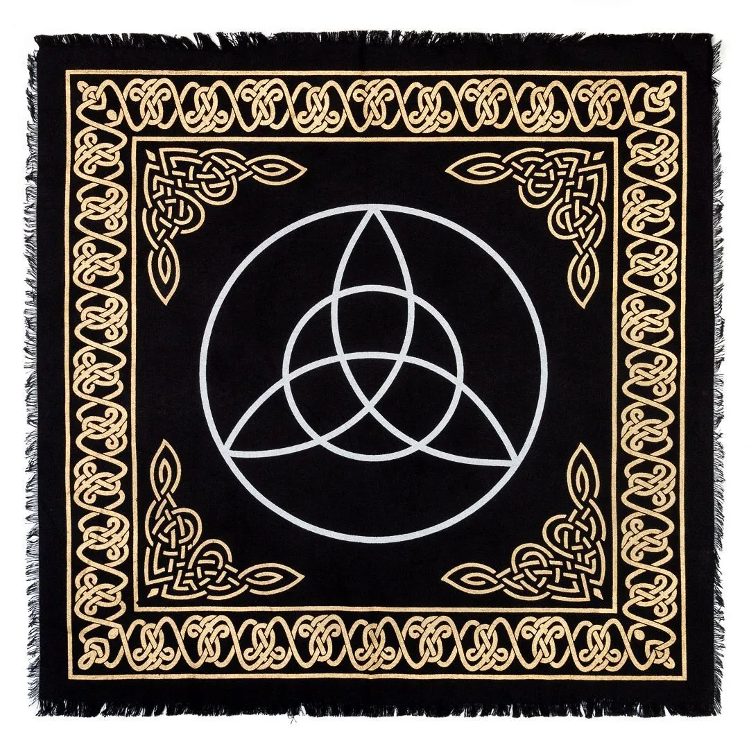 Алтарное покрывало "Лунная пряха" черное, 61 х 61 см