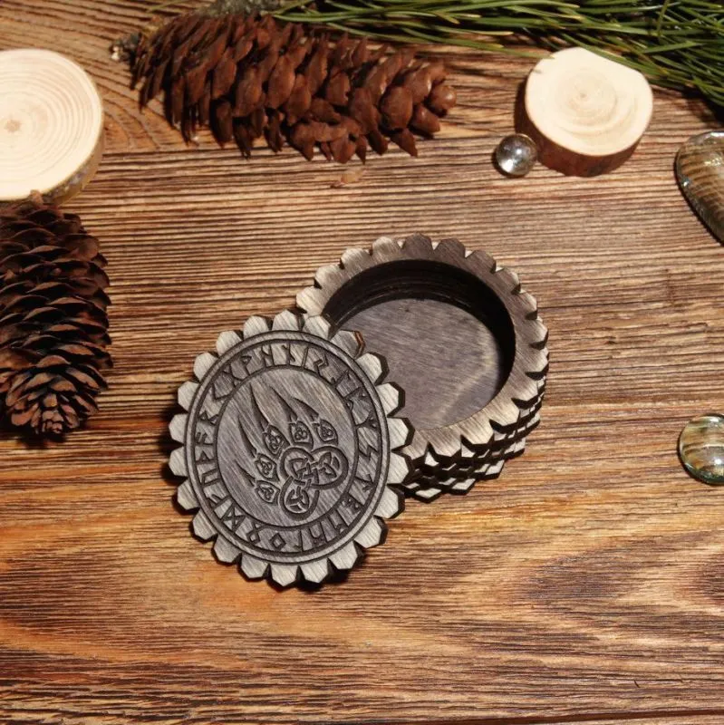 Руническая шкатулка "Медвежий след"