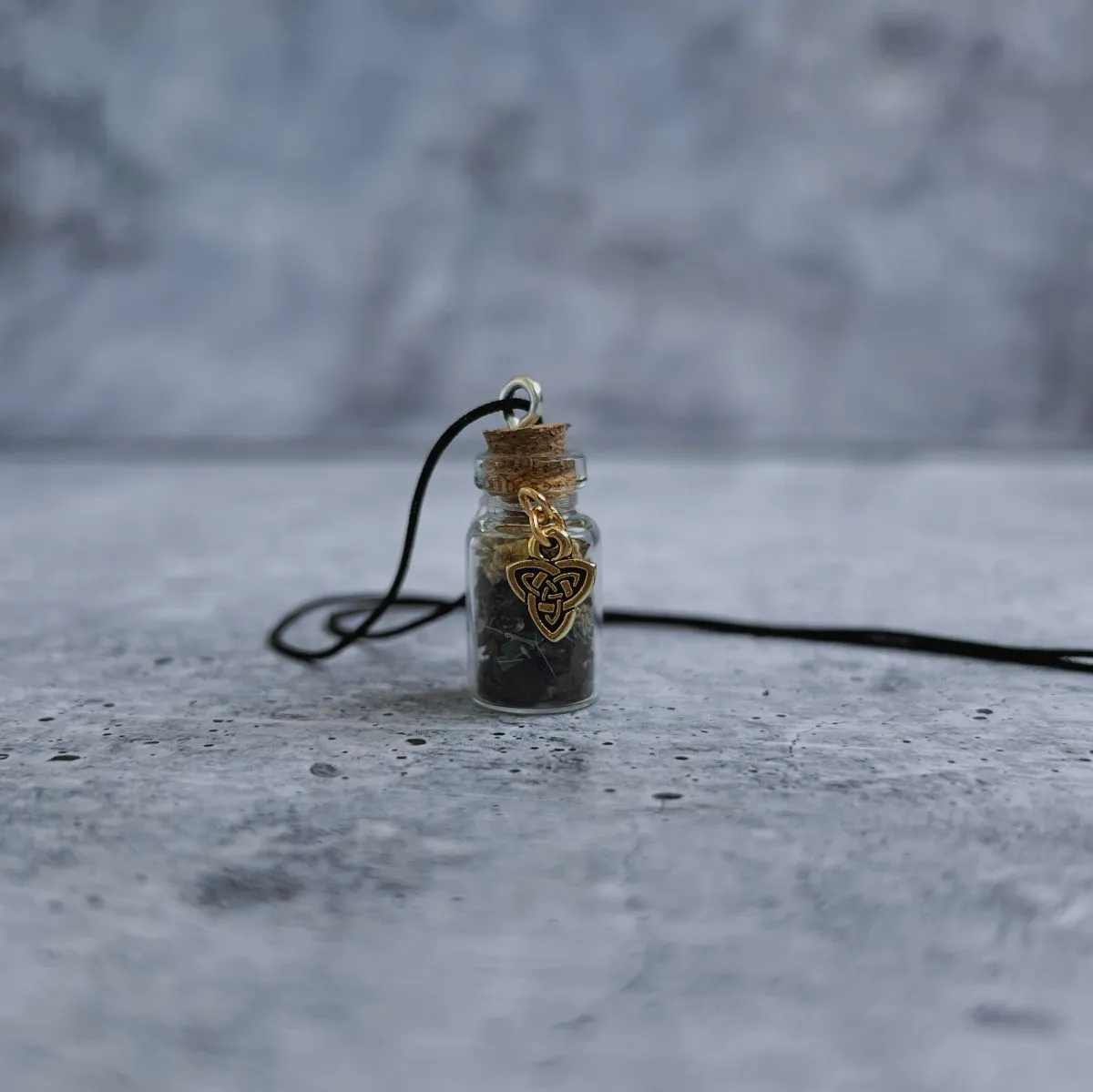 Магическая бутылочка "Защита"