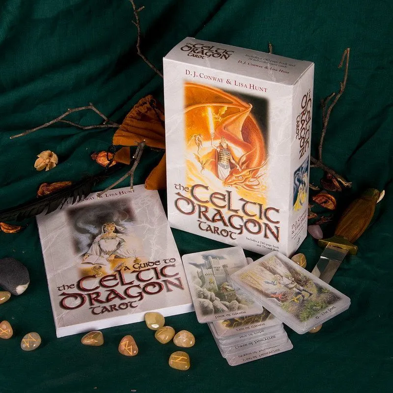 Набор "The Celtic Dragon Tarot" (Таро Кельтских Драконов)