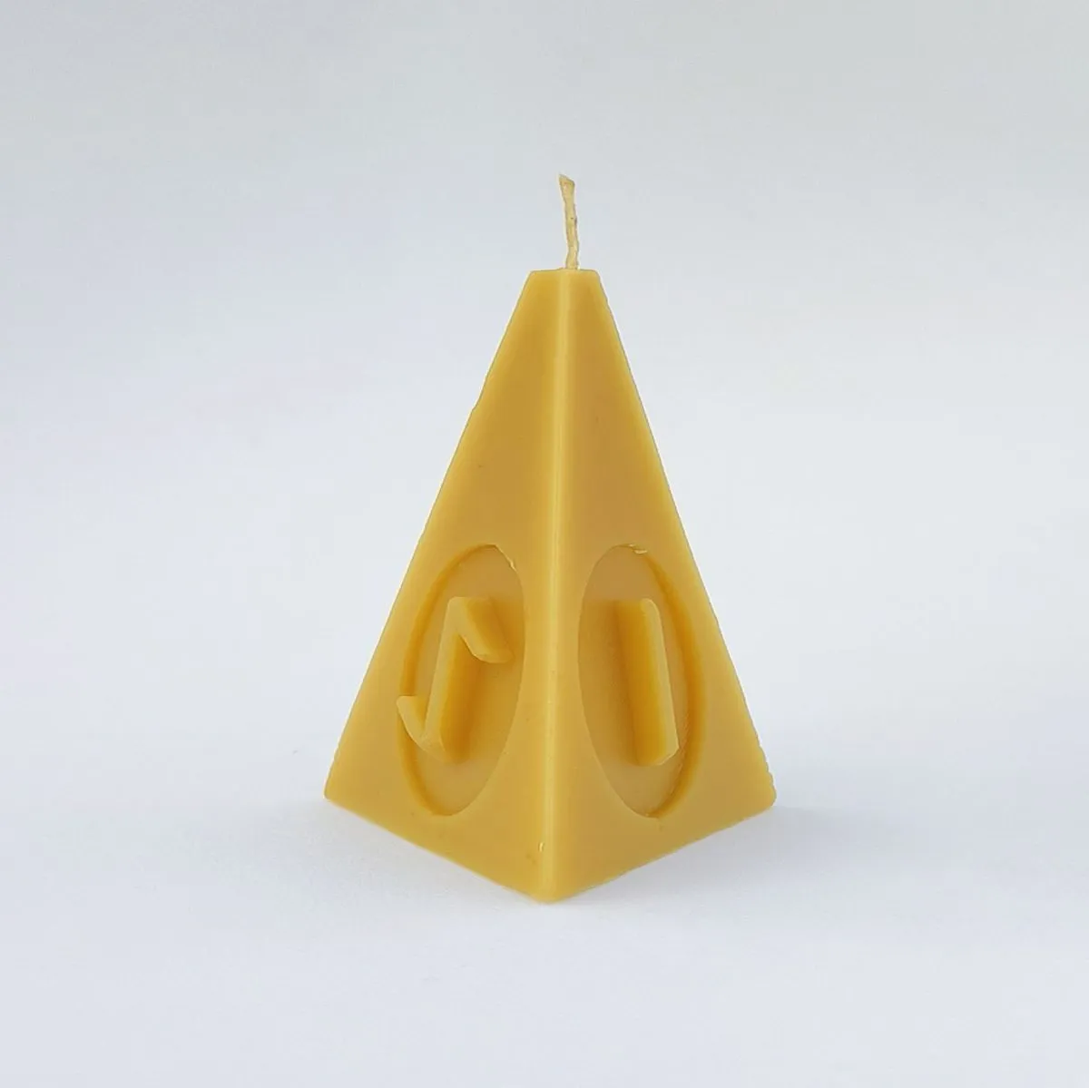 Свеча "Рунный банк"