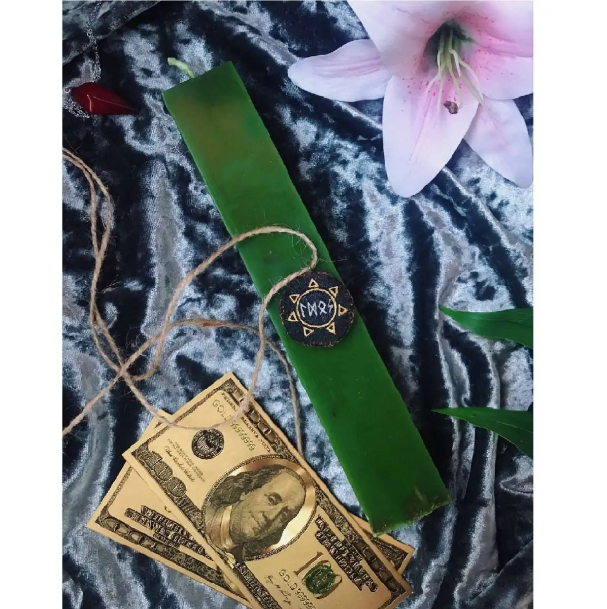 Свеча "Маяк" для поиска новой работы