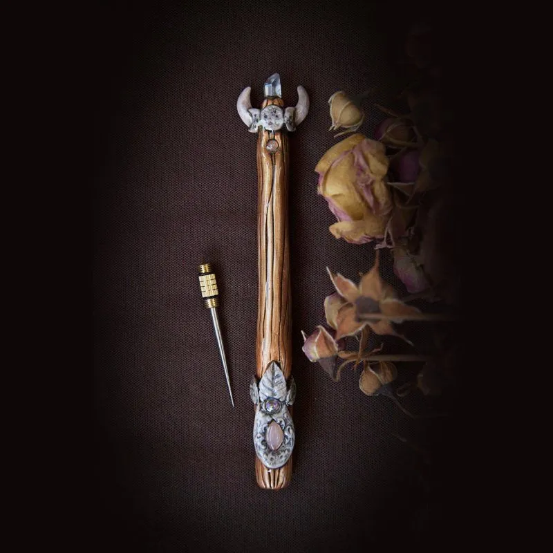 Ритуальное шило "Геката", беломорит, агат, кварц