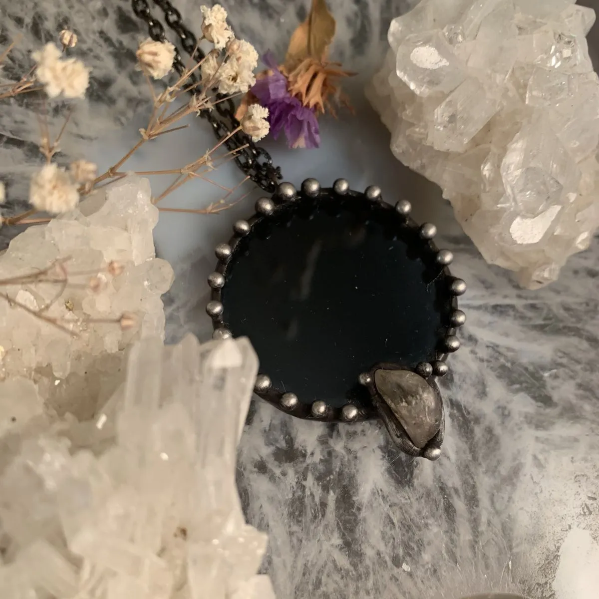 Кулон "Царство духов" с горным хрусталем