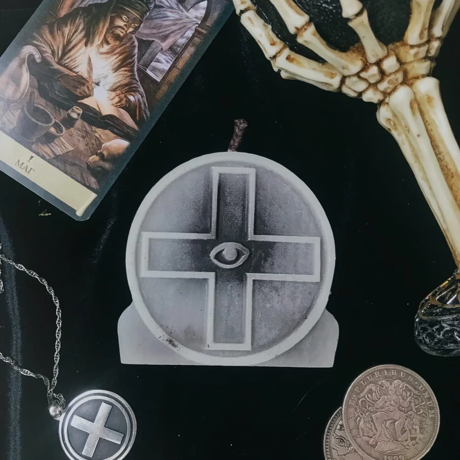 Свеча "Всевидящее Око"