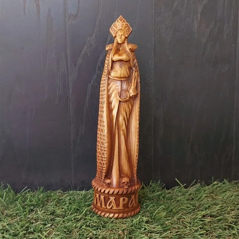 Алтарная статуэтка "Мара" из дерева
